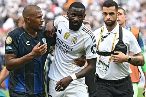 مواجهات نارية.. ما هي المباريات التي سيغيب عنها روديجر مع ريال مدريد؟